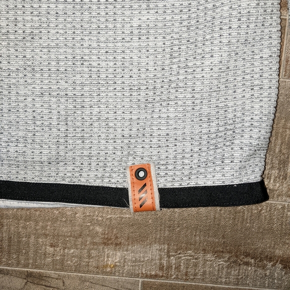 Adidas Zippered Pullover Sweatshirt Size Medium - Picture 2 of 9